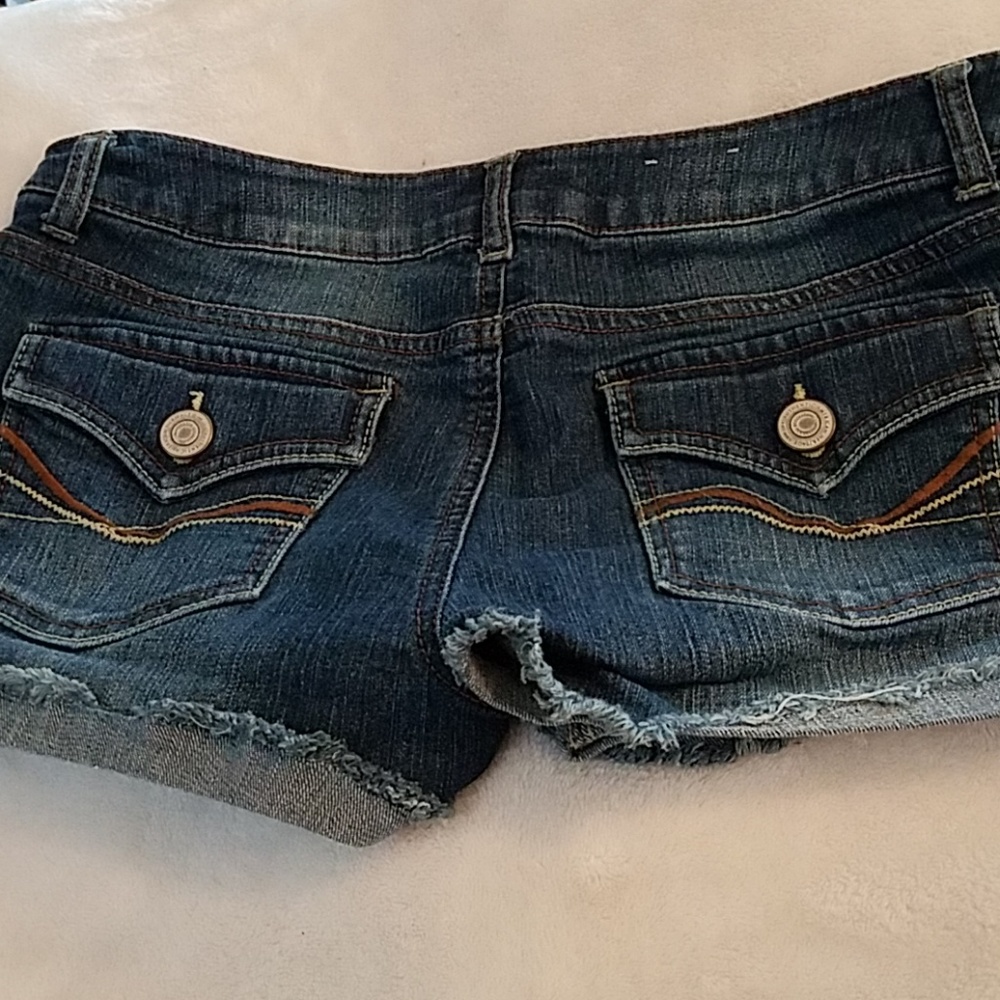 Shorts - Picture 2 of 2